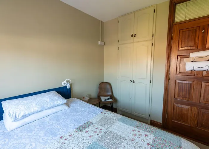 Avalon House Голуэй