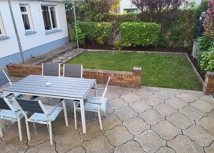 Avalon House * Голуэй