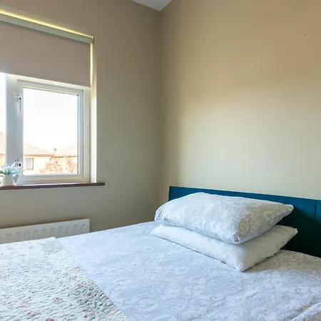 Vendégház Avalon House