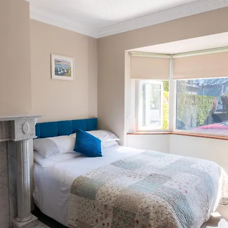 Avalon House 게스트하우스 *