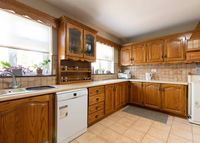 Avalon House * Голуэй