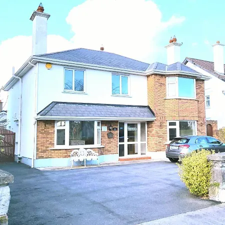 Avalon House Penzion *