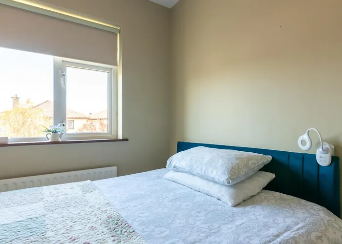 Guest house Avalon House