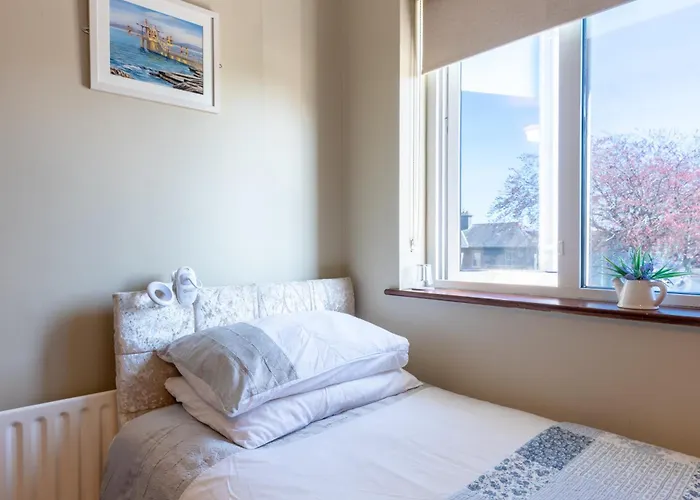 Avalon House * Galway